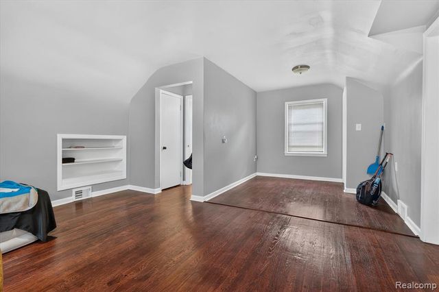 14575 Mettetal Street, Detroit, MI 48227