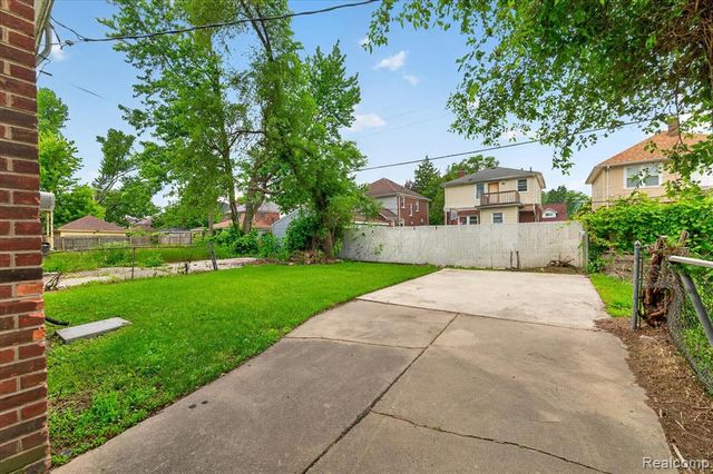 14575 Mettetal Street, Detroit, MI 48227