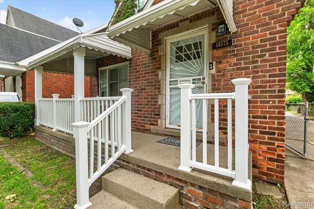 14575 Mettetal Street, Detroit, MI 48227