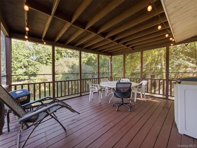 24 Dorchester Drive, Airmont, NY 10952