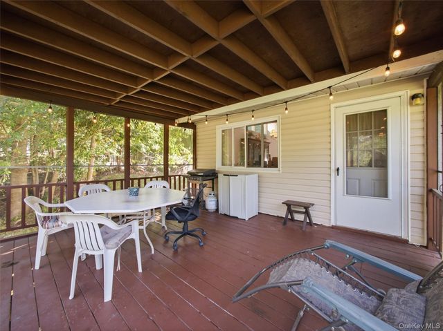 24 Dorchester Drive, Airmont, NY 10952