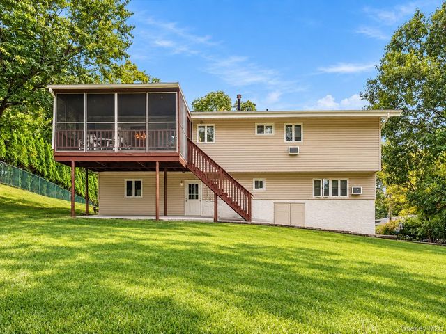 24 Dorchester Drive, Airmont, NY 10952
