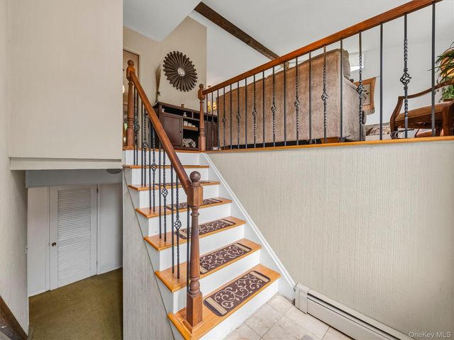 24 Dorchester Drive, Airmont, NY 10952