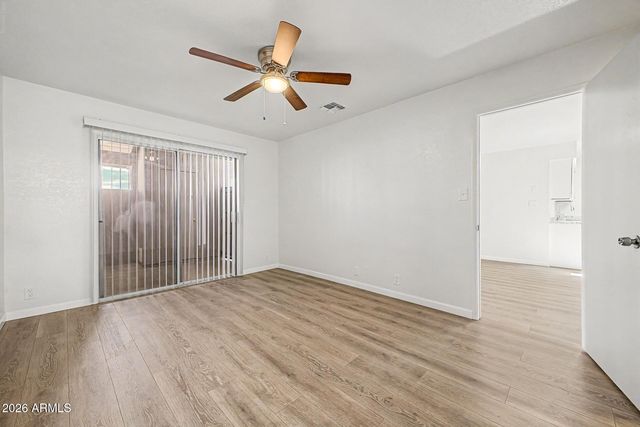 317 W HONONEGH Drive 3, Phoenix, AZ 85027