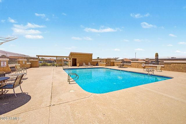 317 W HONONEGH Drive 3, Phoenix, AZ 85027