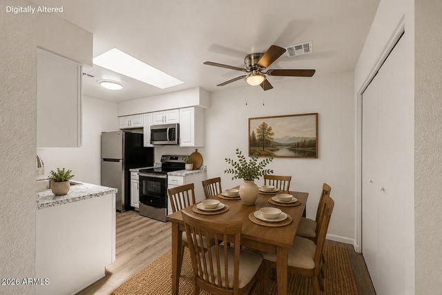 317 W HONONEGH Drive 3, Phoenix, AZ 85027