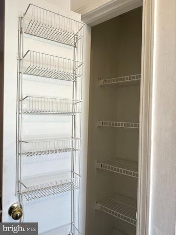 2176 HARBOUR DR, Palmyra, NJ 08065