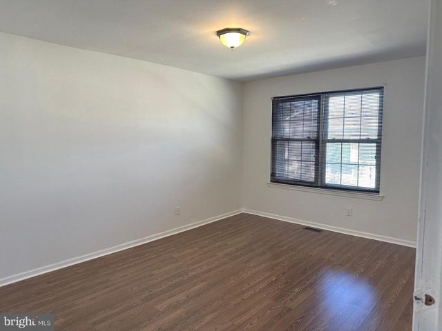 2176 HARBOUR DR, Palmyra, NJ 08065