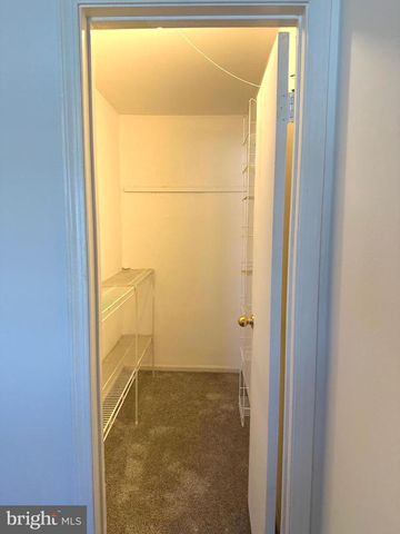 2176 HARBOUR DR, Palmyra, NJ 08065