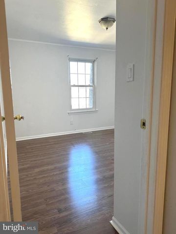 2176 HARBOUR DR, Palmyra, NJ 08065