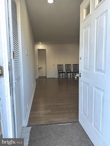 2176 HARBOUR DR, Palmyra, NJ 08065