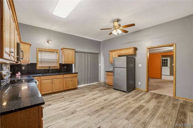 2410 Grand Avenue, Niagara Falls, NY 14301