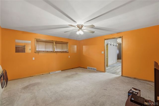 2410 Grand Avenue, Niagara Falls, NY 14301