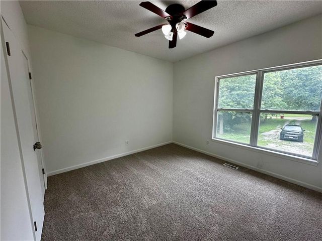 530 NW 1891st Road, Kingsville, MO 64061
