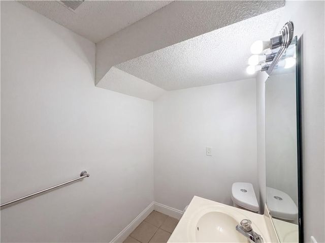 530 NW 1891st Road, Kingsville, MO 64061