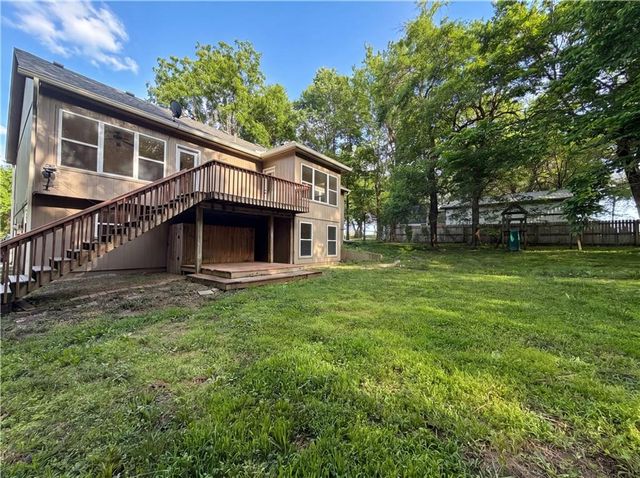 530 NW 1891st Road, Kingsville, MO 64061