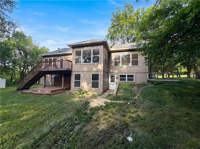 530 NW 1891st Road, Kingsville, MO 64061
