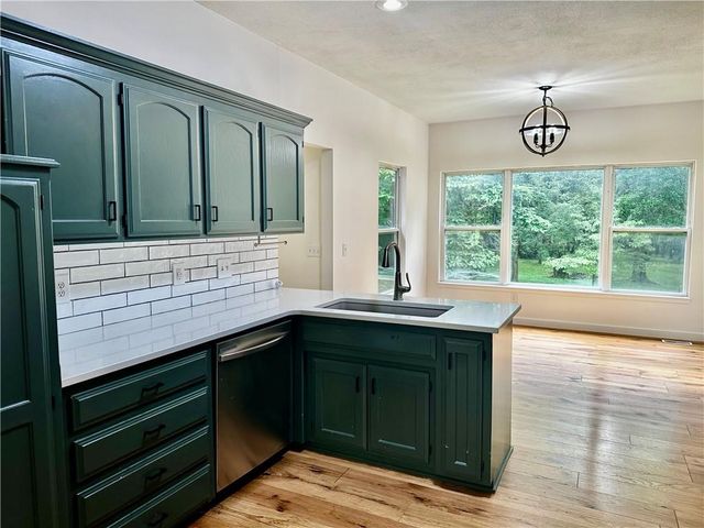 530 NW 1891st Road, Kingsville, MO 64061