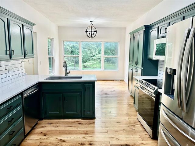 530 NW 1891st Road, Kingsville, MO 64061