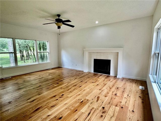 530 NW 1891st Road, Kingsville, MO 64061