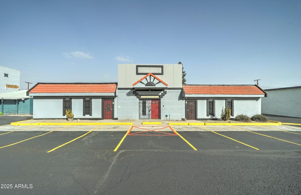 6721 N Black Cyn Highway, Phoenix, AZ 85015 — photo 2