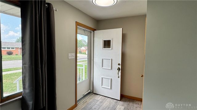 58 Dronfield Road, Troy, OH 45373