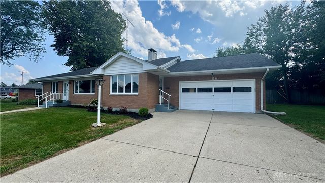 58 Dronfield Road, Troy, OH 45373
