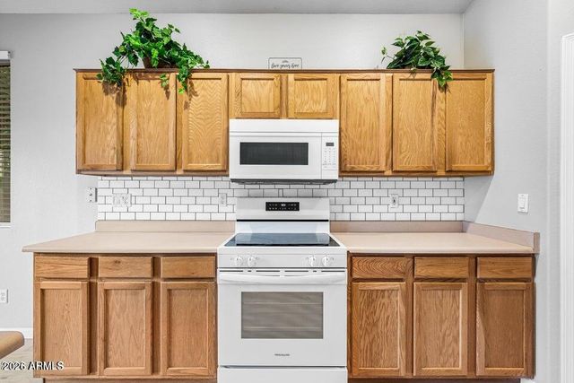 9231 W SALTER Drive, Peoria, AZ 85382