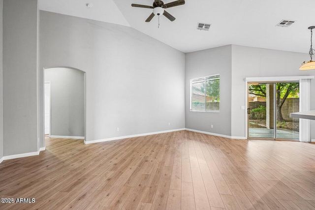 9231 W SALTER Drive, Peoria, AZ 85382