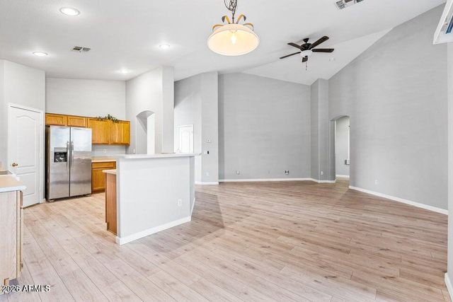 9231 W SALTER Drive, Peoria, AZ 85382