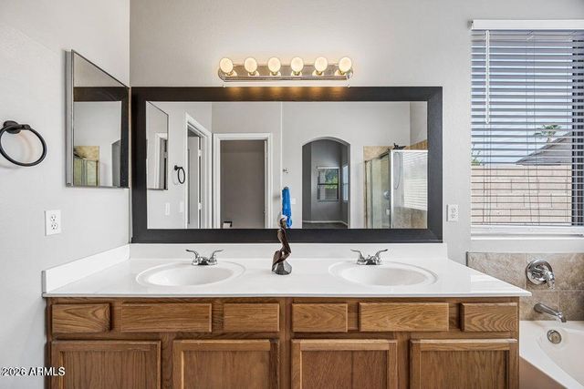 9231 W SALTER Drive, Peoria, AZ 85382