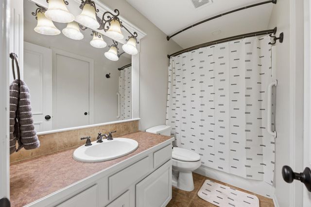 14322 W Ocala Ct, Wichita, KS 67235