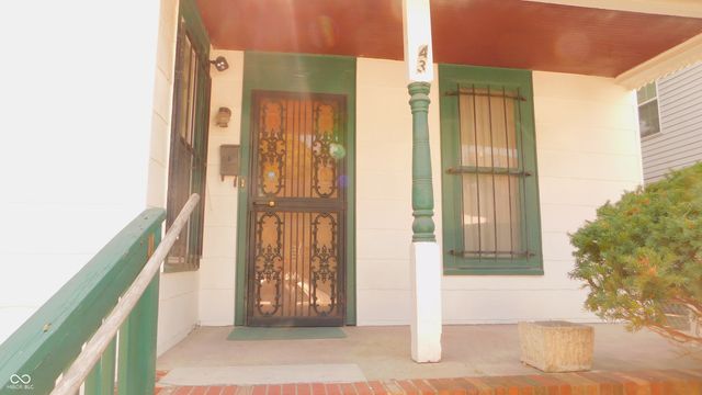 43 W 35th Street W, Indianapolis, IN 46208
