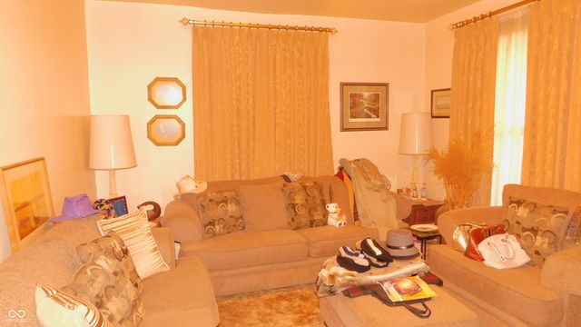 43 W 35th Street W, Indianapolis, IN 46208