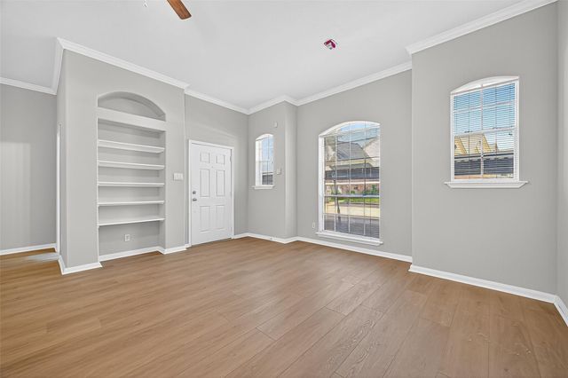 2710 Grants Lake Boulevard L8, Sugar Land, TX 77479