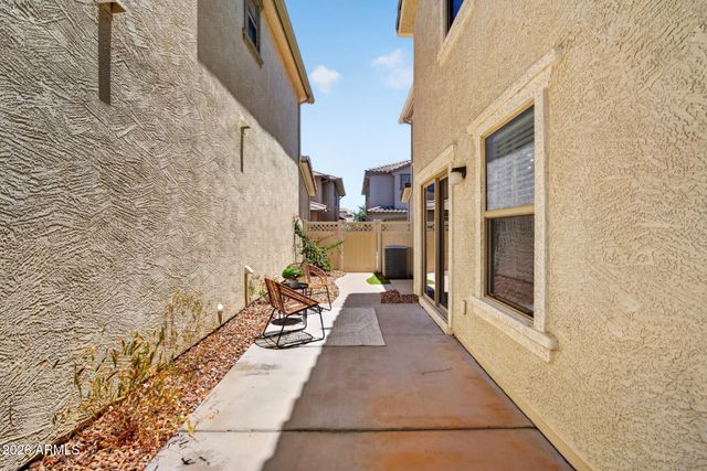 954 S DEERFIELD Lane, Gilbert, AZ 85296