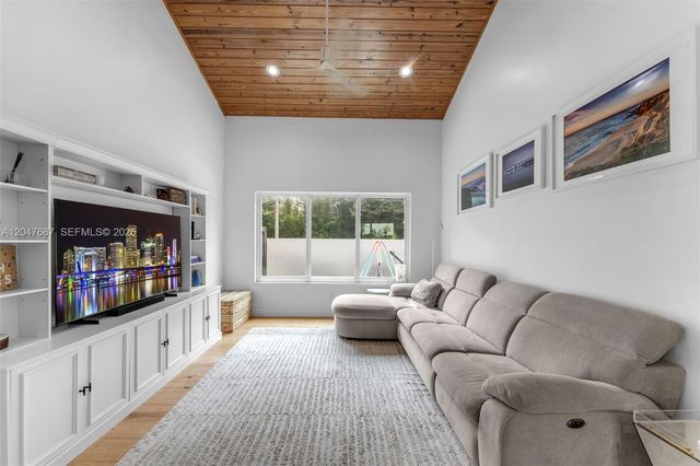 4035 SW 14th Street, Miami, FL 33134
