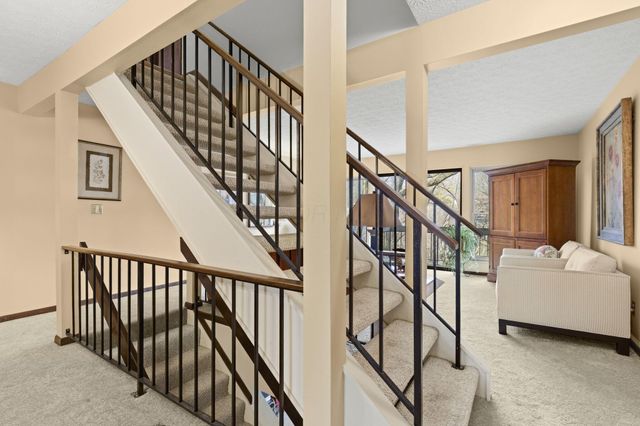 3172 Walden Ravines, Columbus, OH 43221