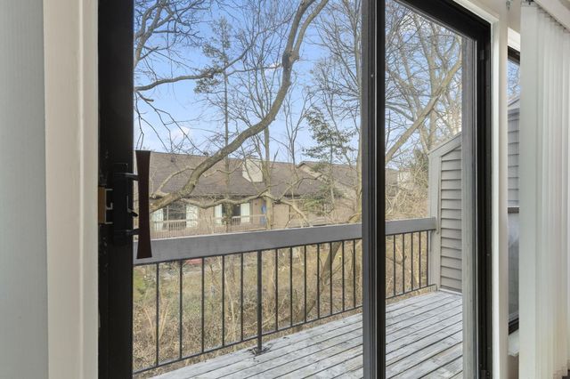 3172 Walden Ravines, Columbus, OH 43221