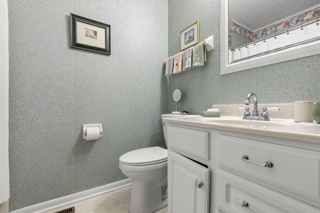 3172 Walden Ravines, Columbus, OH 43221