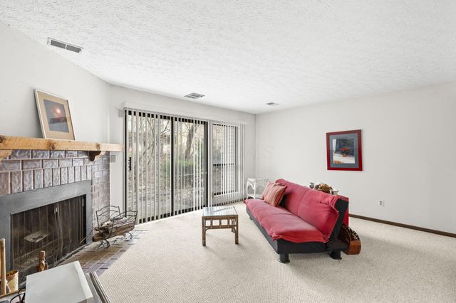 3172 Walden Ravines, Columbus, OH 43221