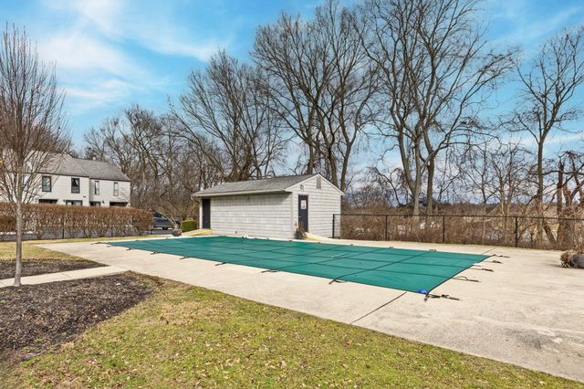 3172 Walden Ravines, Columbus, OH 43221