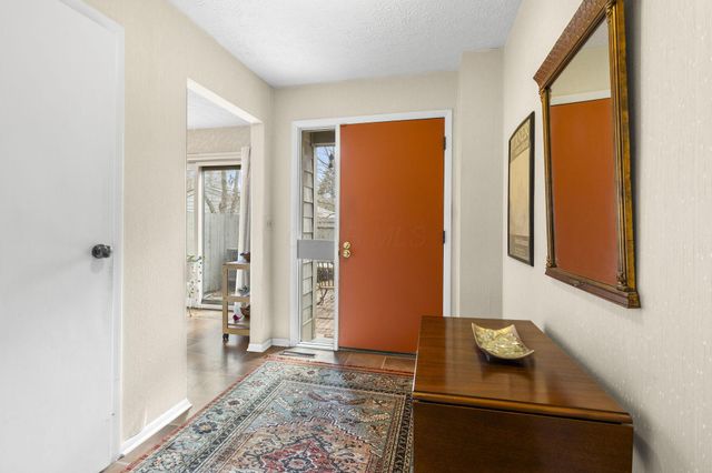 3172 Walden Ravines, Columbus, OH 43221