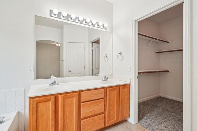 3157 Halyard Way, Elk Grove, CA 95758