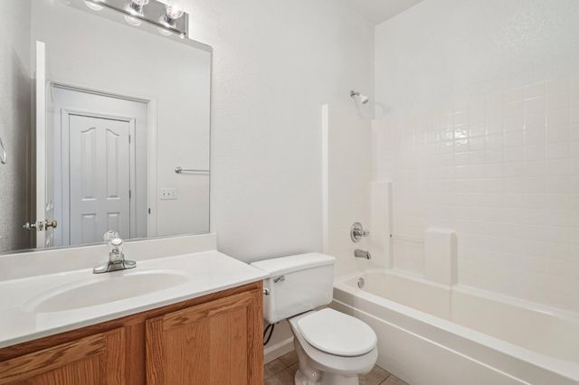 3157 Halyard Way, Elk Grove, CA 95758