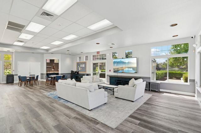 3157 Halyard Way, Elk Grove, CA 95758