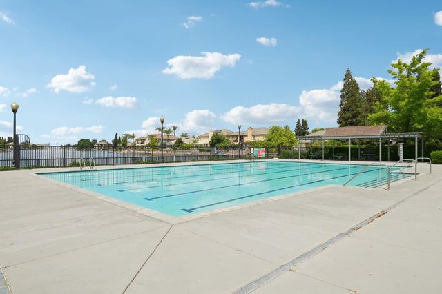 3157 Halyard Way, Elk Grove, CA 95758