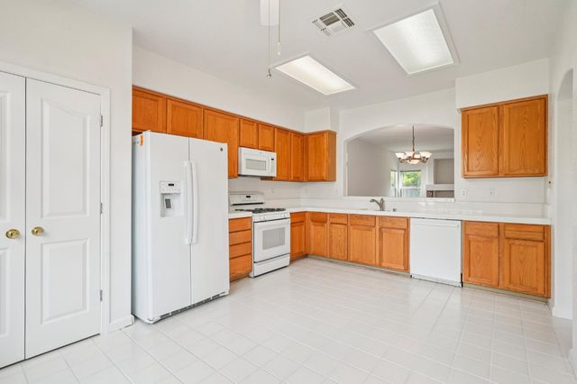 3157 Halyard Way, Elk Grove, CA 95758