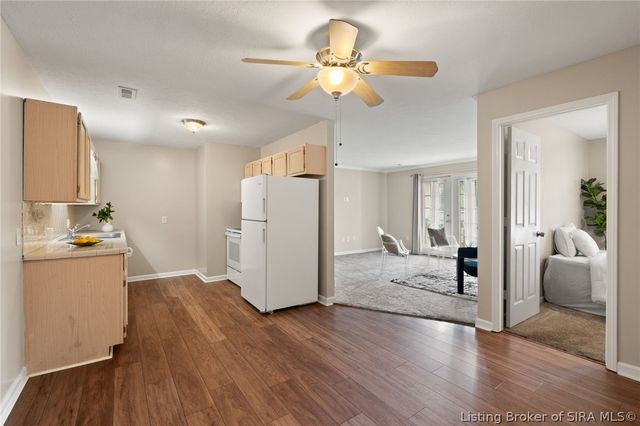 114 Colonial Drive, New Albany, IN 47150