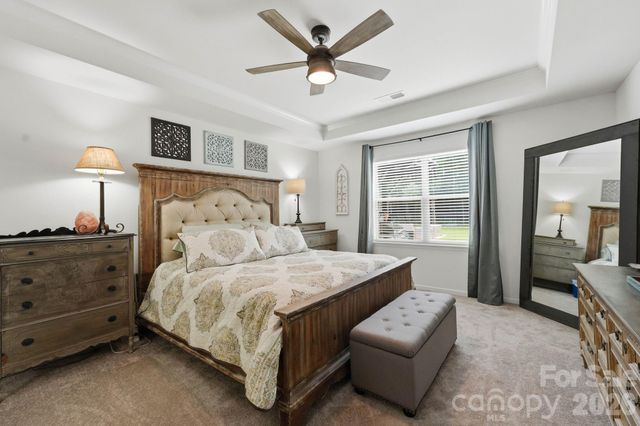 5917 Mcclintock Drive, Denver, NC 28037
